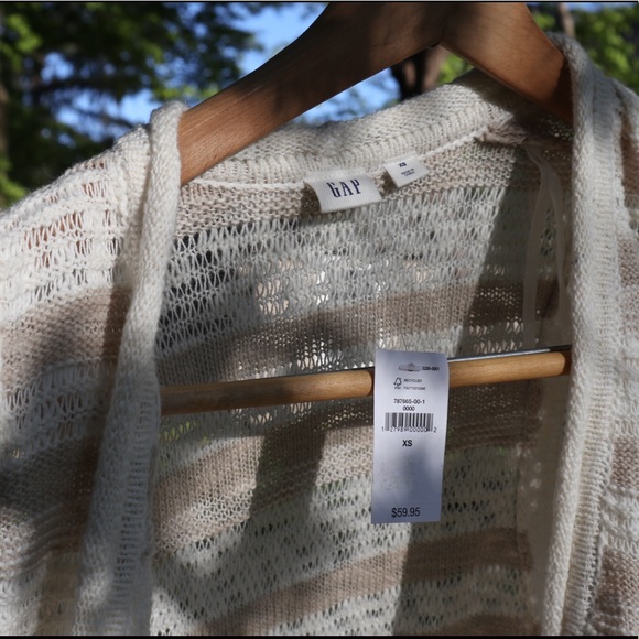 NWT Gap Long Knit Vest - Picture 4 of 4